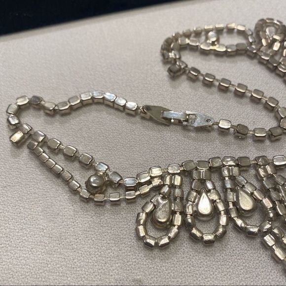 Vintage 1950’s Rhinestone Statement Necklace - Picture 5 of 9